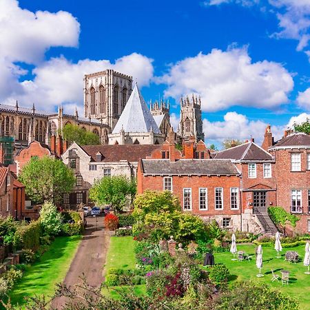 Stylish, Centrally Located Terrace - Pass The Key York Extérieur photo